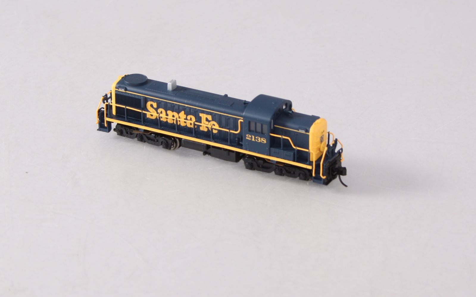 Atlas 42307 N Scale Santa Fe RSD-5 Diesel Locomotive #2138 LN/Box