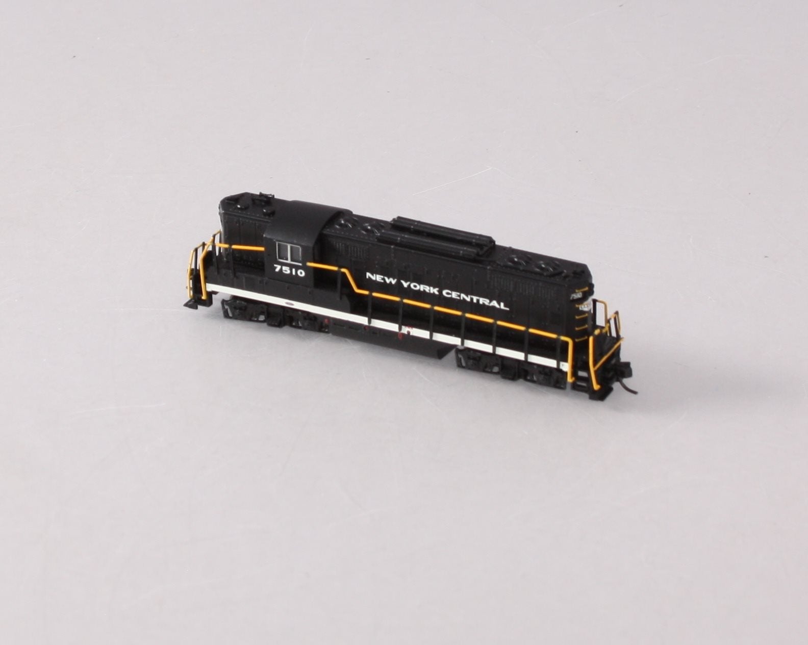 Atlas 40002975 N New York Central GP-9 TT Diesel Locomotive with DCC #7510
