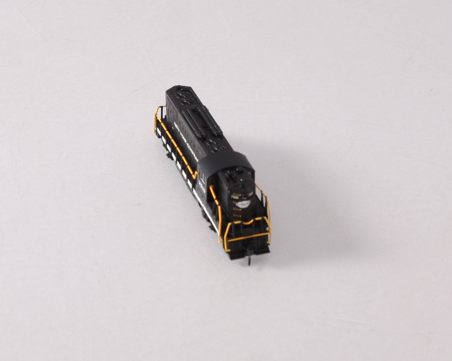 Atlas 40002975 N New York Central GP-9 TT Diesel Locomotive with DCC #7510