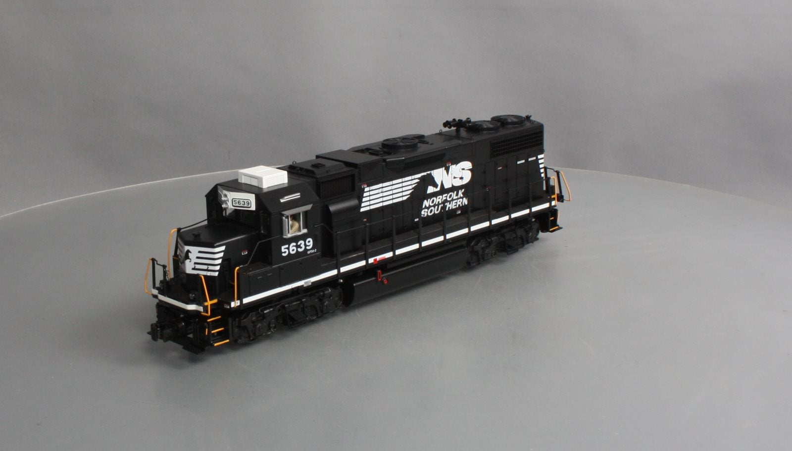 MTH 20-21222-1 Norfolk Southern GP38-2 Diesel Locomotive #5639 w PS3
