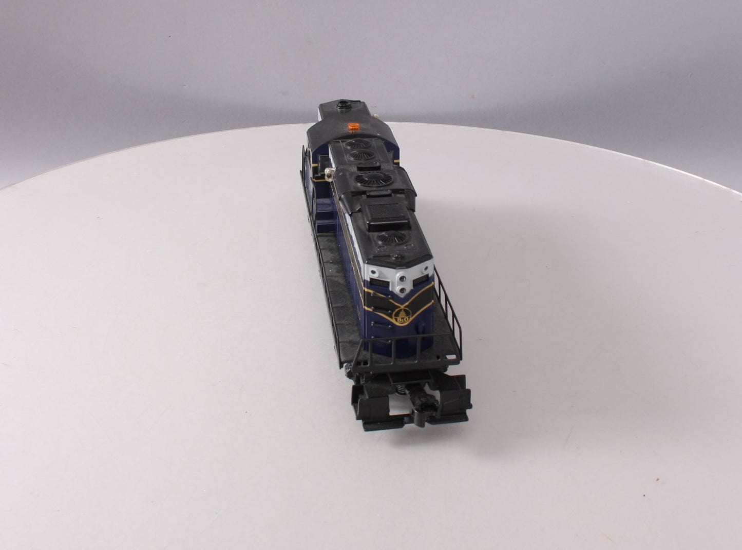 Lionel 6-18879 O Gauge Baltimore & Ohio GP-9 Powered Diesel Locomotive #5616 LN/Box