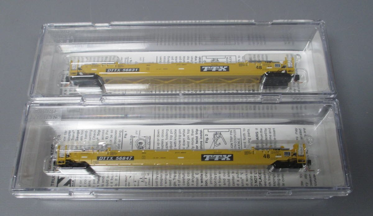 Micro Trains 99301760 N TTX Corporation 70' Husky Stack Well Car (Set of 16)