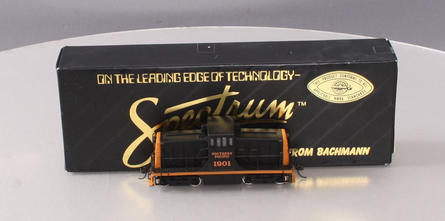 Bachmann 80016 HO Scale Southern Pacific GE 44-Ton Switcher #1901
