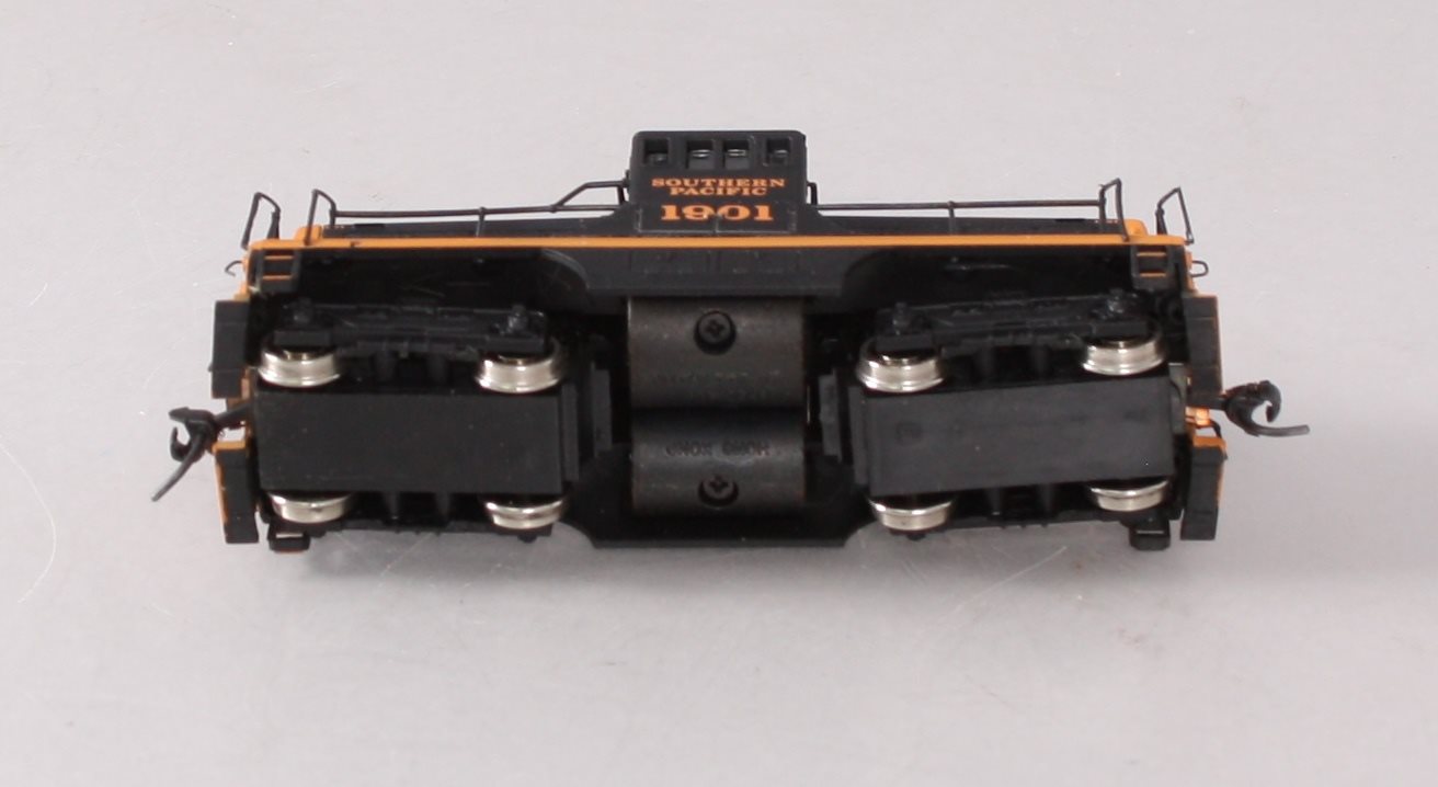 Bachmann 80016 HO Scale Southern Pacific GE 44-Ton Switcher #1901