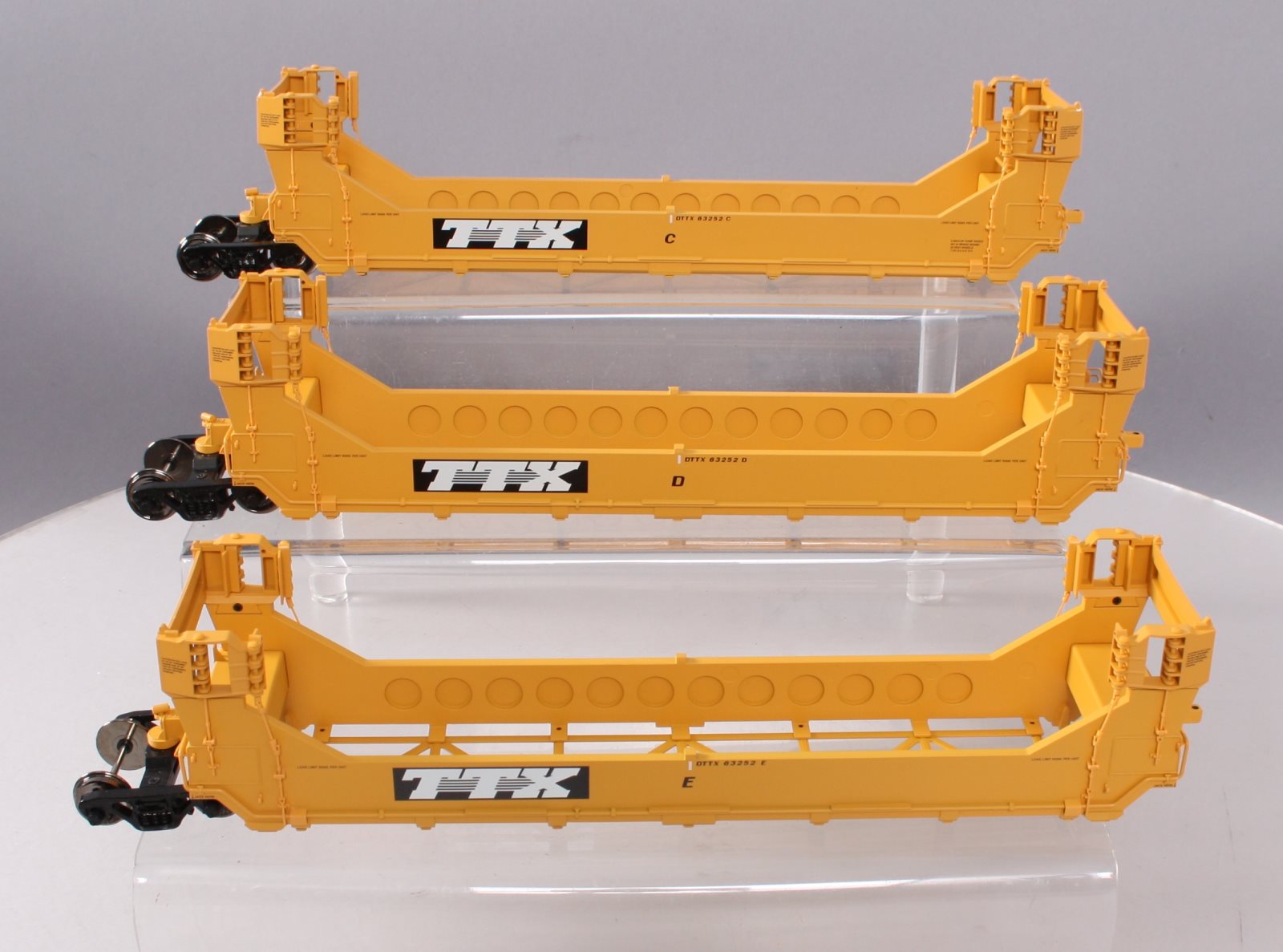 Atlas 9909-1-1 O TTX Gunderson Stack Car Set