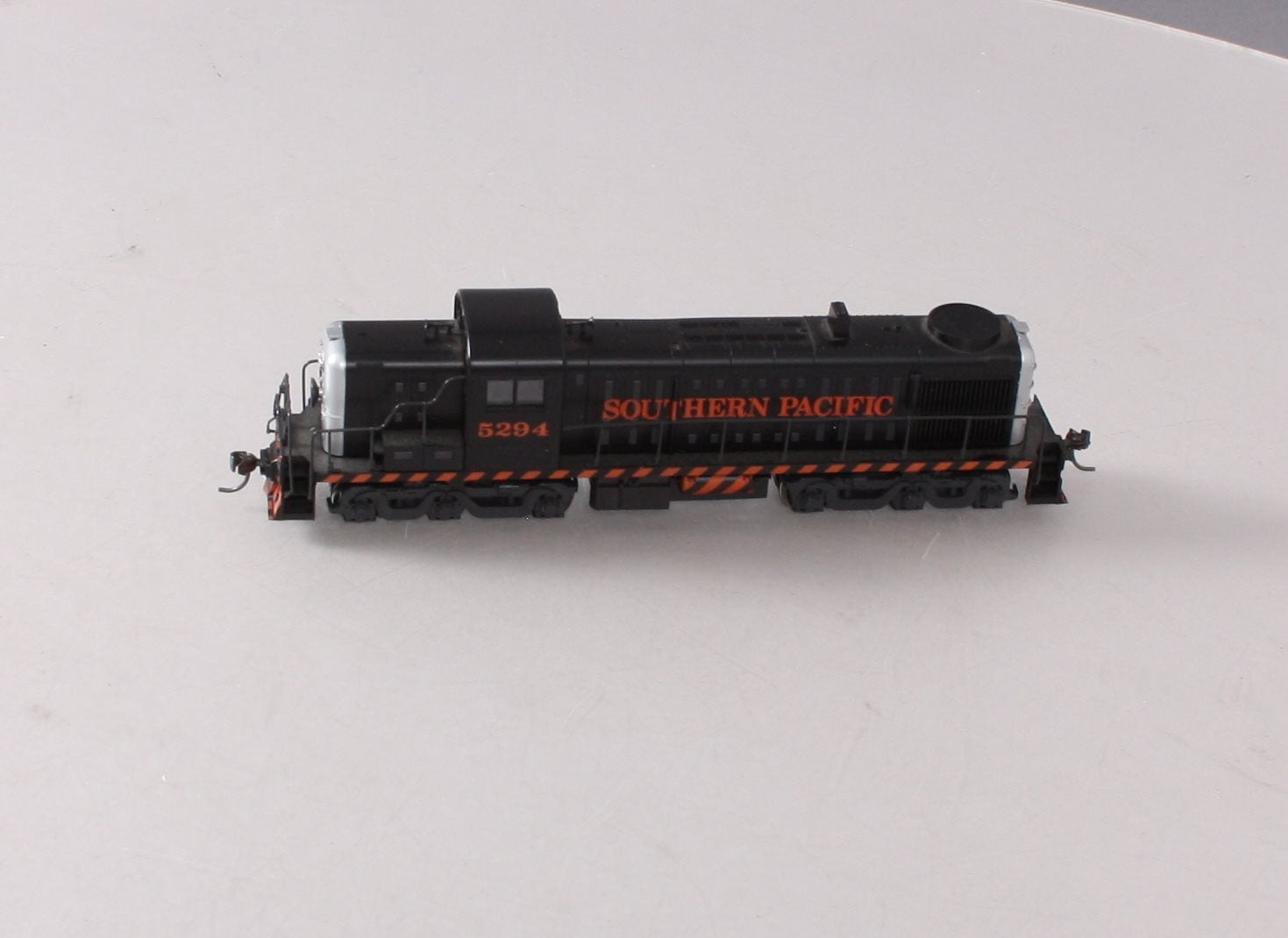 Atlas 8174 HO Southern Pacific RSD4/5 Diesel Locomotive #5294