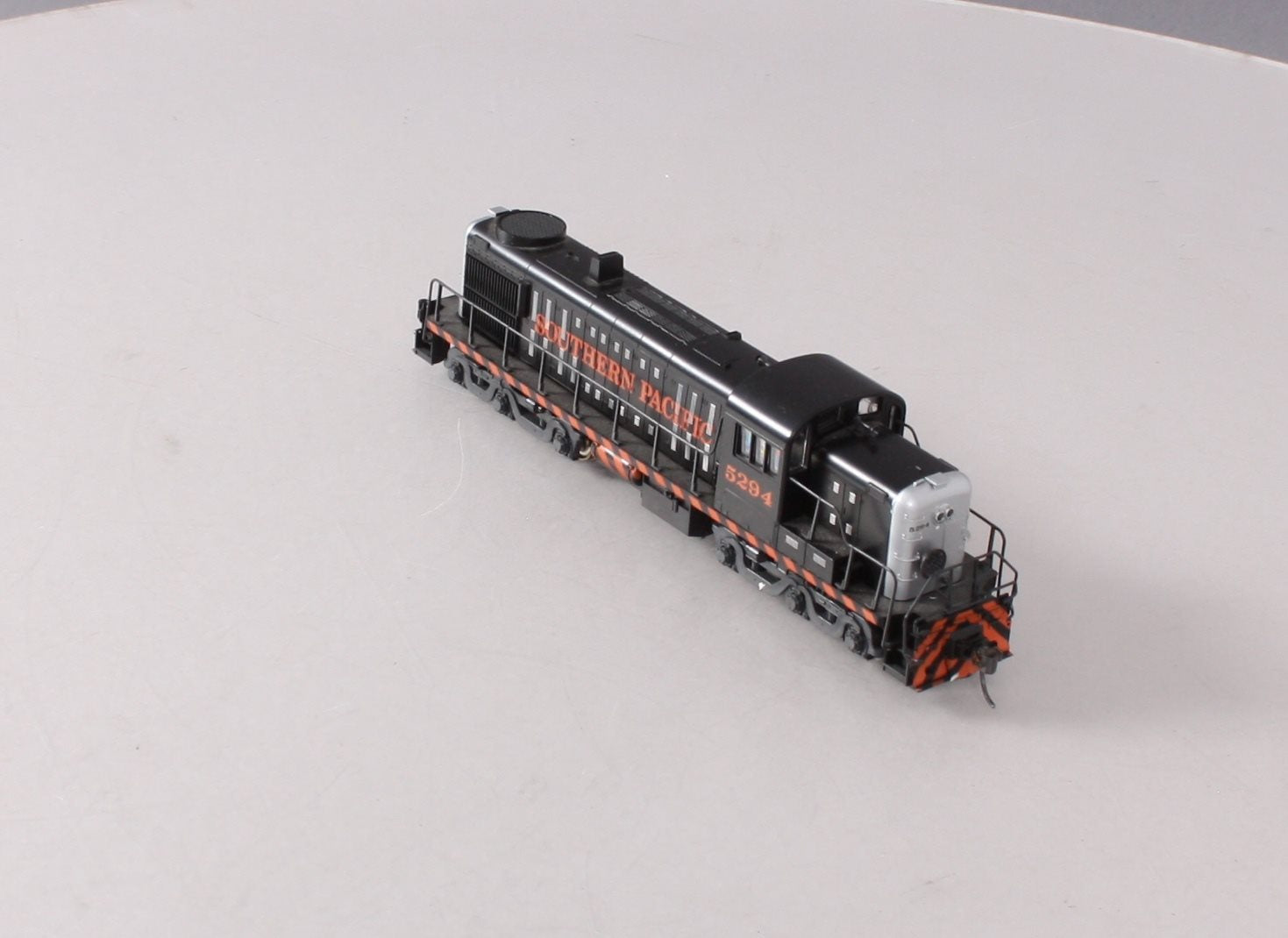 Atlas 8174 HO Southern Pacific RSD4/5 Diesel Locomotive #5294