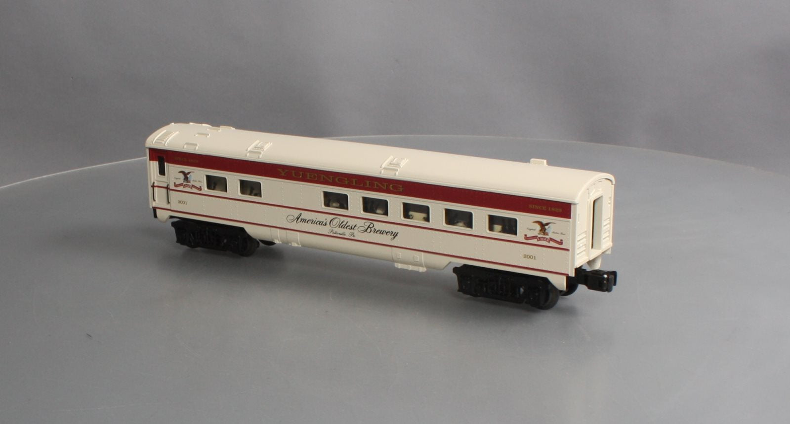 K-Line K4598-2001 O Yuengling Traditional Lager Streamliner Diner Car #2001 LN/Box