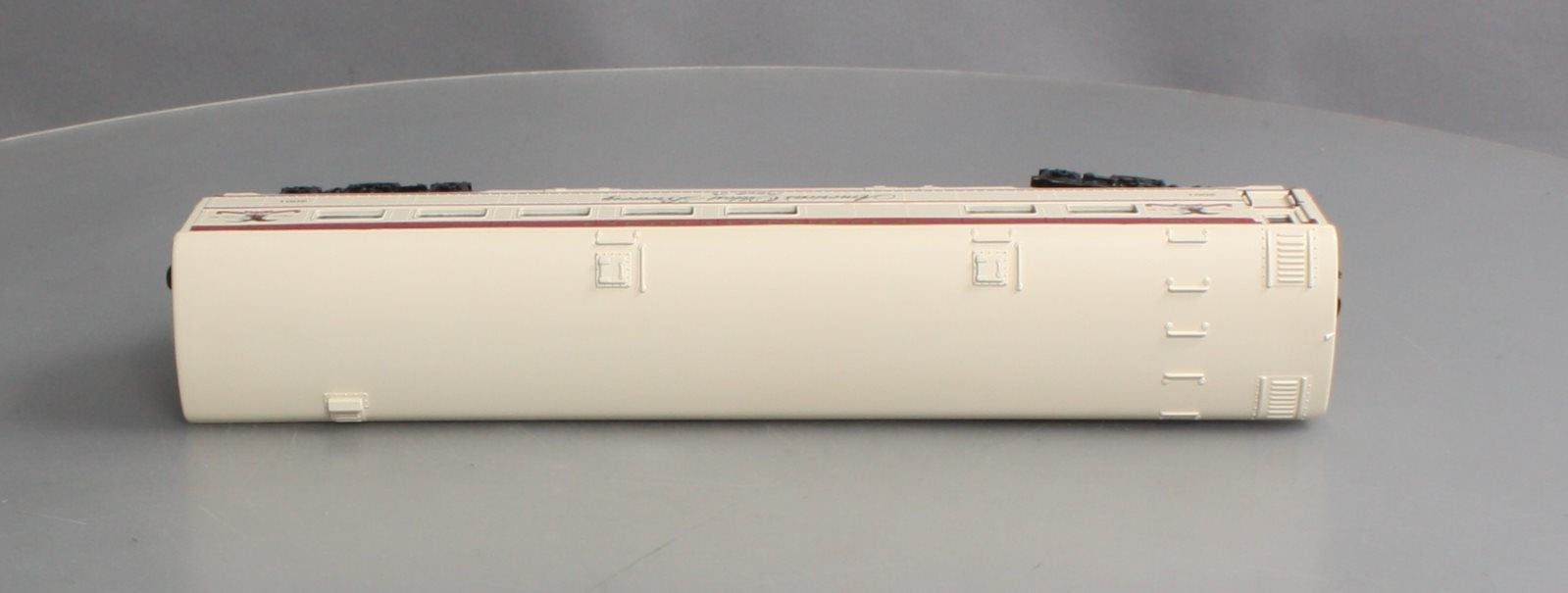 K-Line K4598-2001 O Yuengling Traditional Lager Streamliner Diner Car #2001 LN/Box