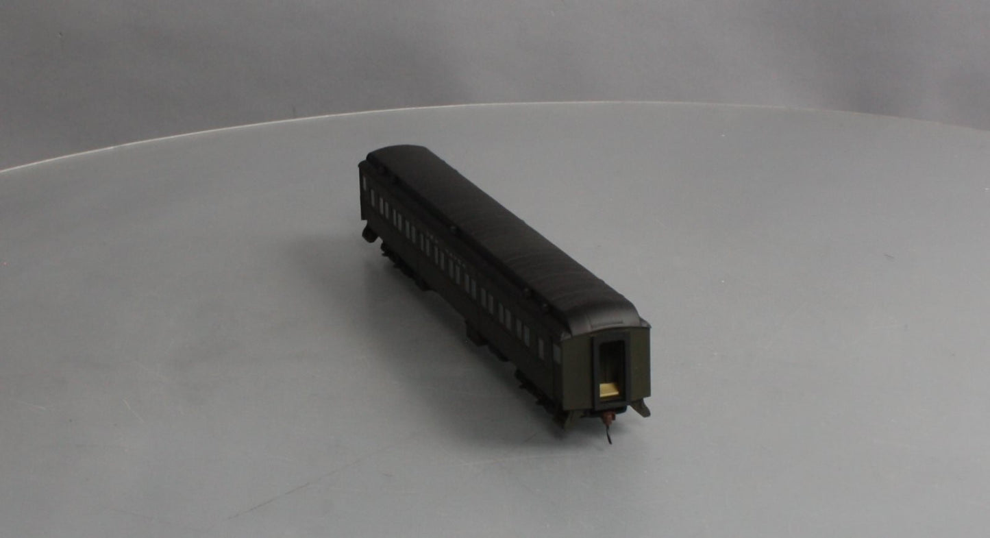Walthers 932-10117 HO Scale New Haven Heavyweight Paired Window Coach Car LN/Box