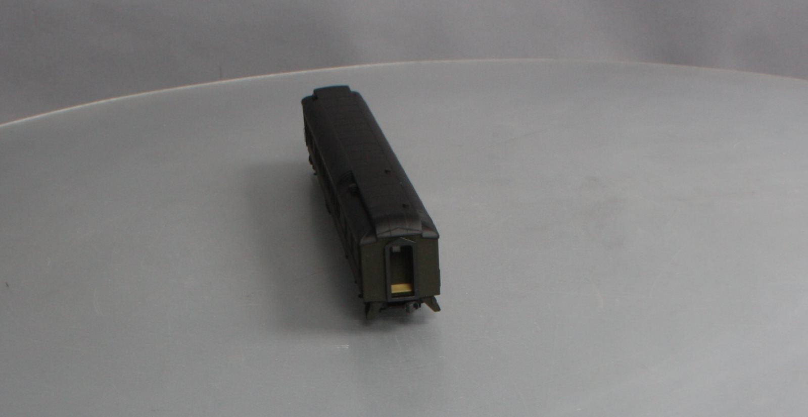 Walthers 932-10017 HO New Haven Pullman Heavyweight 12-1 Passenger Car LN/Box