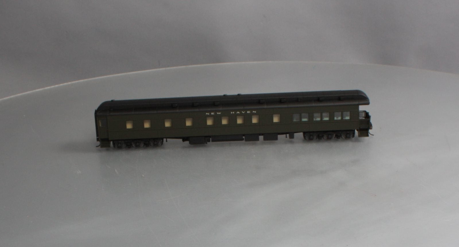 Walthers 932-10267 HO New Haven Pullman Heavyweight 3-2 Lounge-Observation Car LN/Box