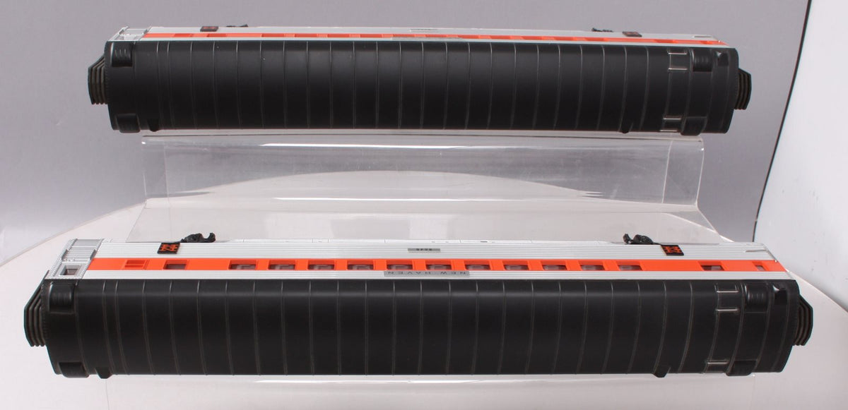 MTH 20-2197B O Gauge New Haven 70' ABS Ribbed Streamlined Coach Set (Set of 2) EX/Box