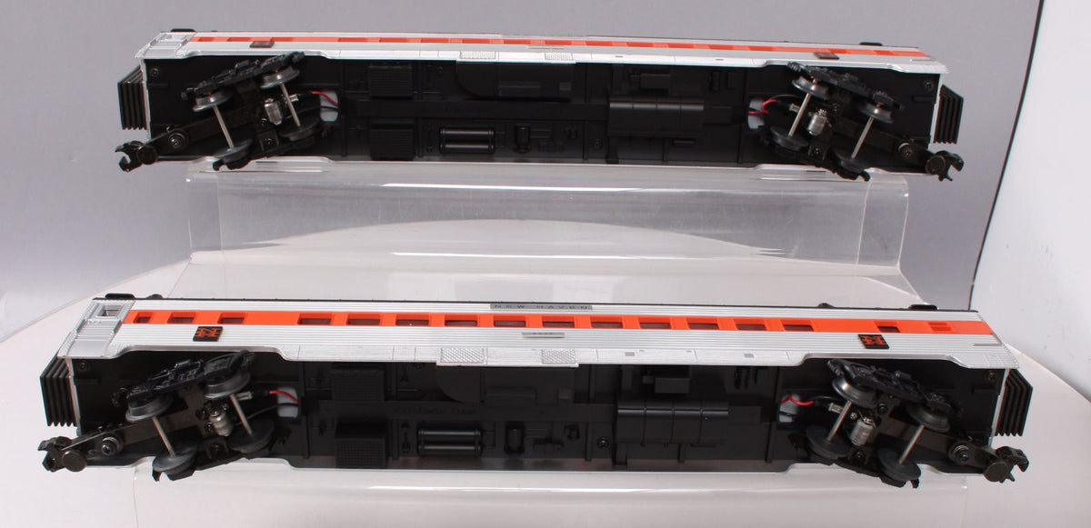MTH 20-2197B O Gauge New Haven 70' ABS Ribbed Streamlined Coach Set (Set of 2) EX/Box