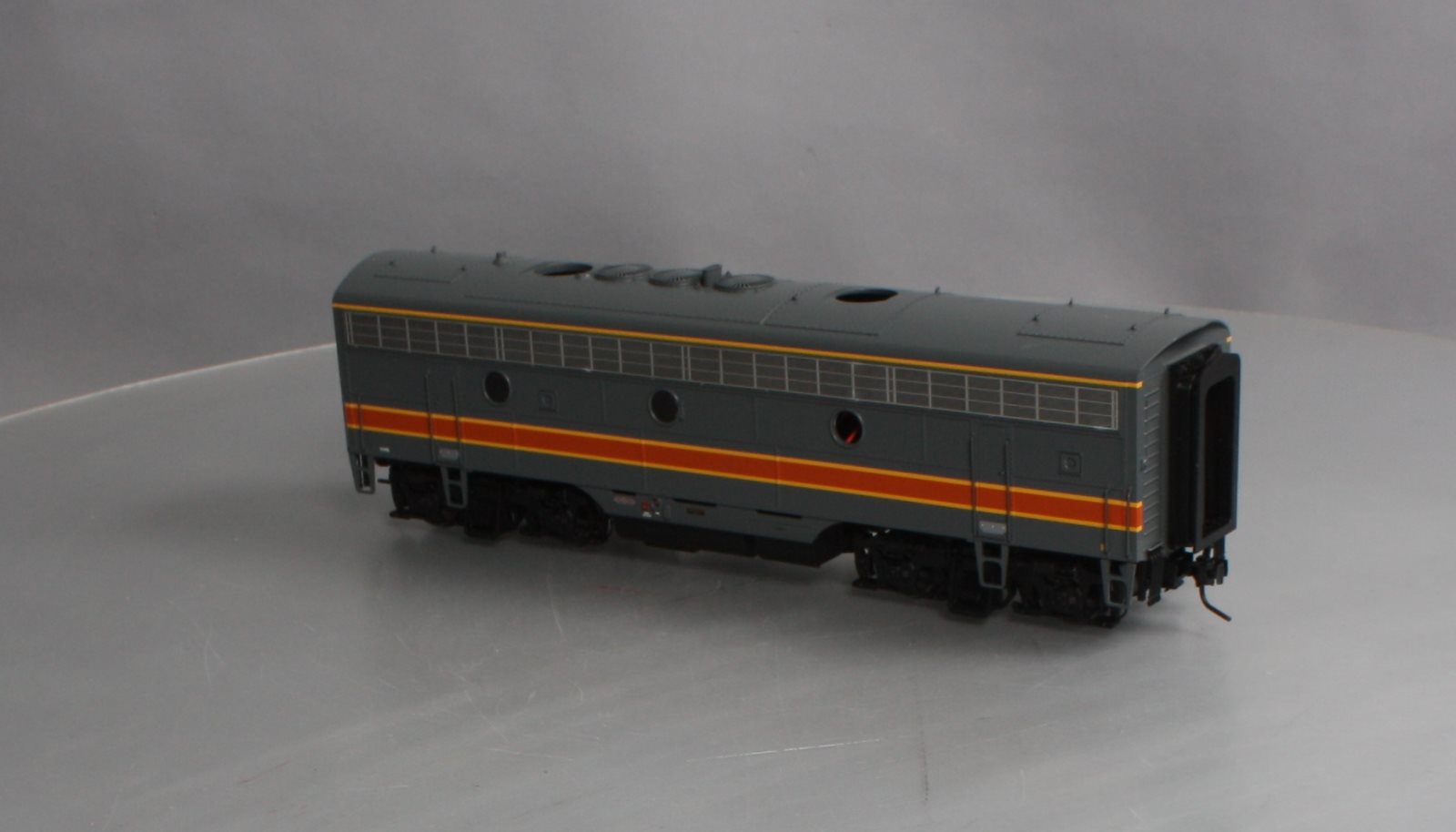 Atlas 30124022 O Milwaukee Road Powered F7B Diesel Locomotive #89B [2 Rail] LN/Box
