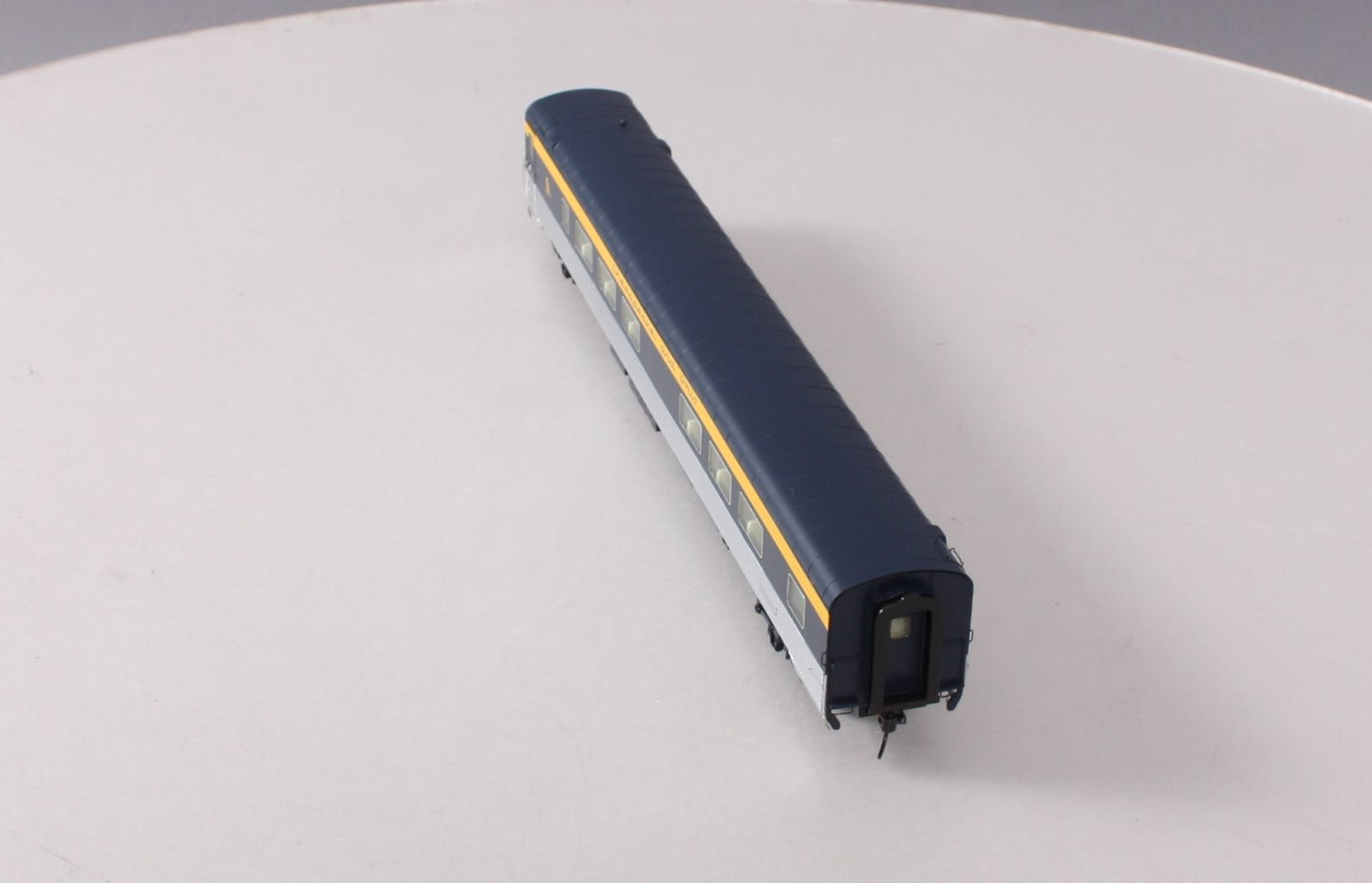 Walthers 920-9371 HO C&O 'Pere Marquette' 85' Pullman Standard Coach Car LN/Box