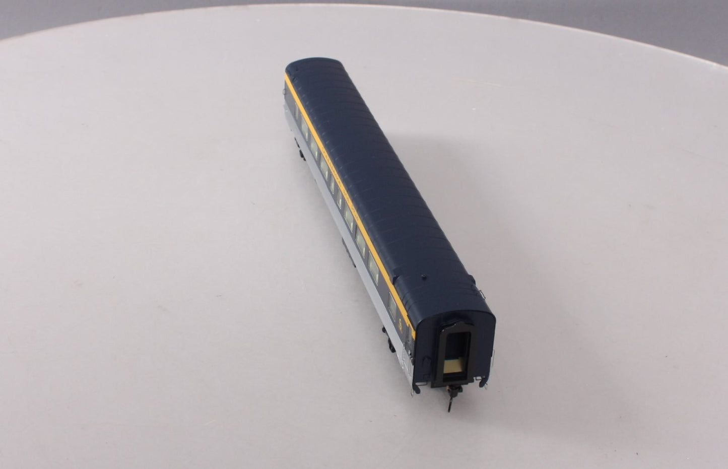 Walthers 920-9371 HO C&O 'Pere Marquette' 85' Pullman Standard Coach Car LN/Box