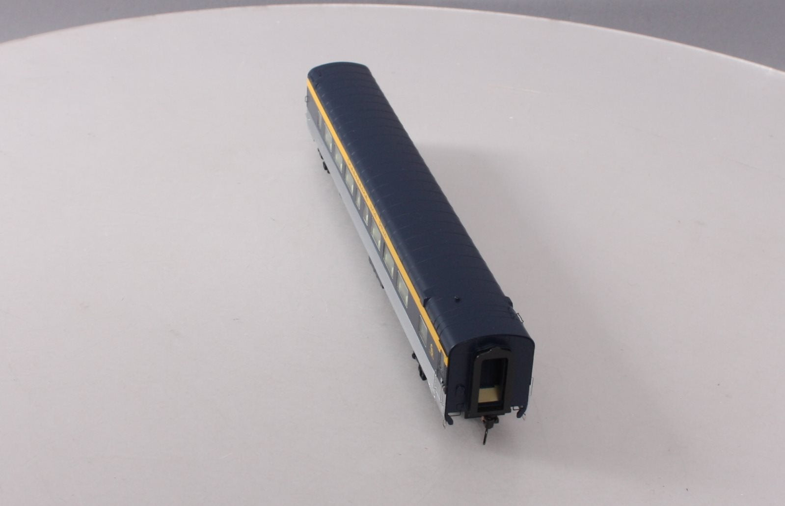 Walthers 920-9371 HO C&O 'Pere Marquette' 85' Pullman Standard Coach Car LN/Box