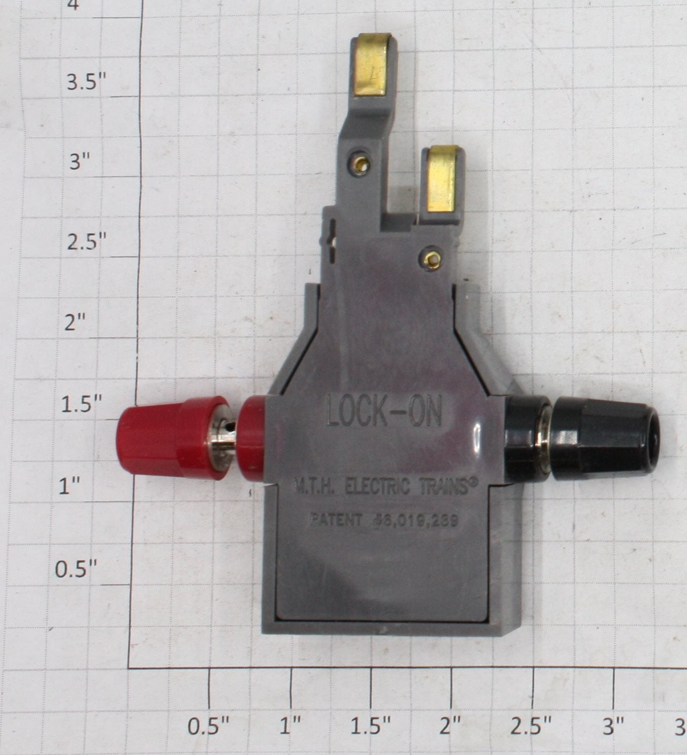 MTH 40-1003 O Gauge RailKing RealTrax Lighted Lockon without Lantern