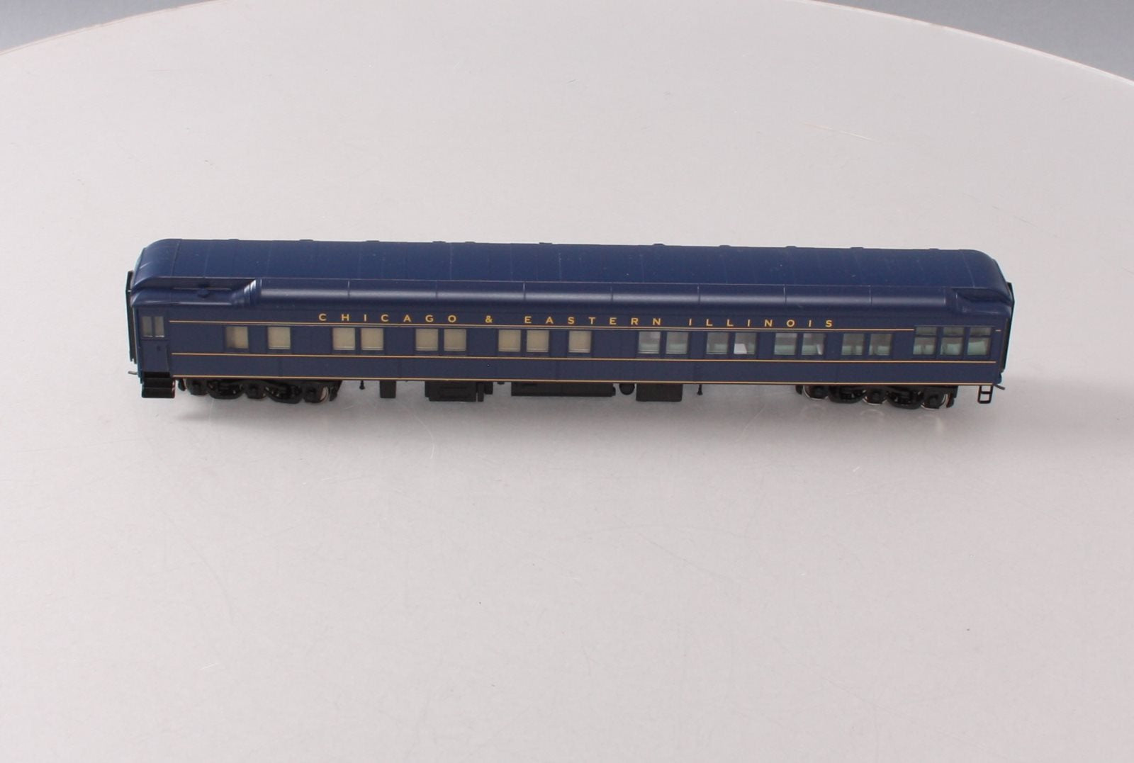 Walthers 932-10465 HO Scale Chicago & Eastern Illinois Passenger Car LN/Box