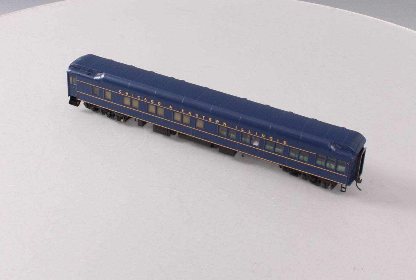 Walthers 932-10465 HO Scale Chicago & Eastern Illinois Passenger Car LN/Box