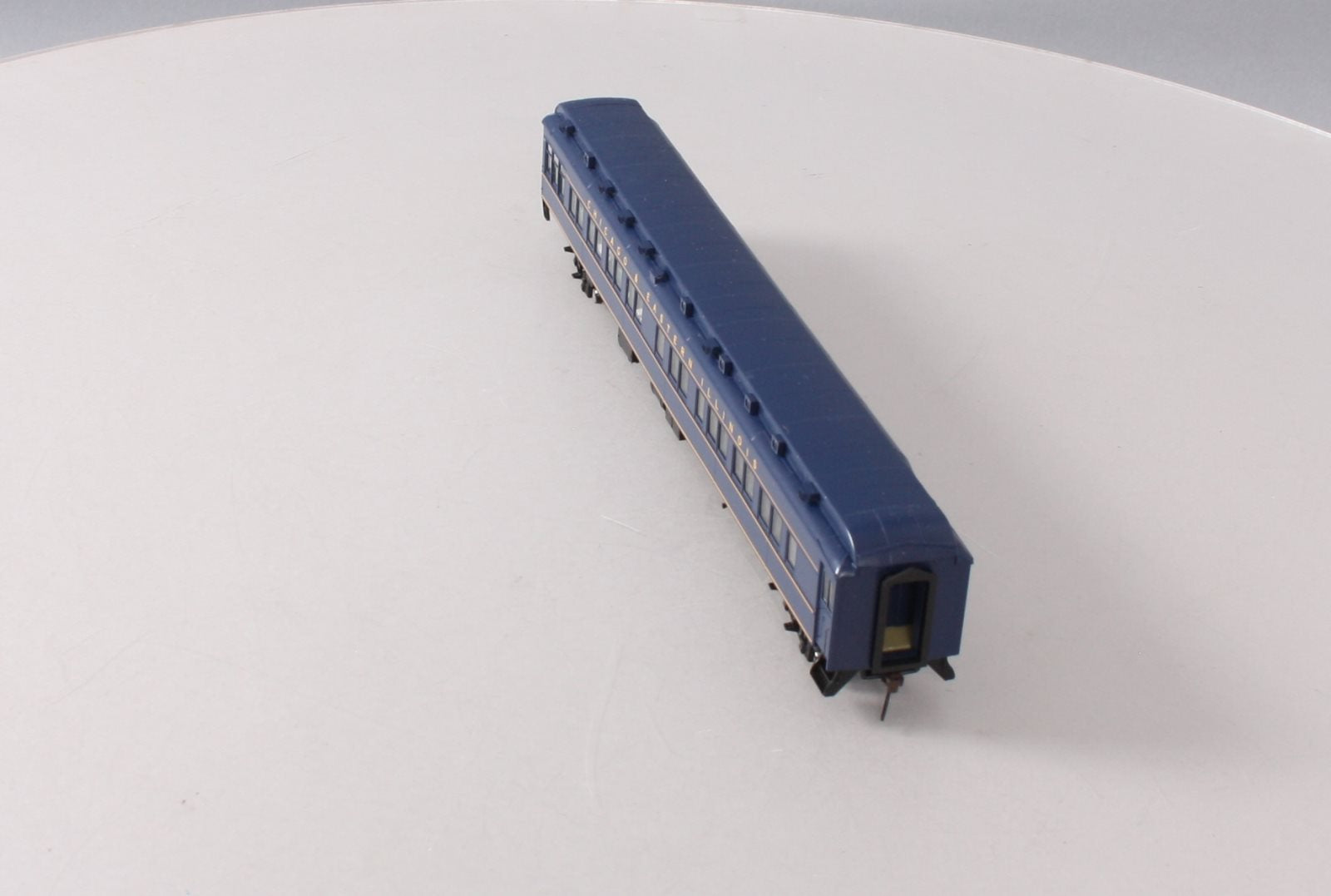 Walthers 932-10465 HO Scale Chicago & Eastern Illinois Passenger Car LN/Box