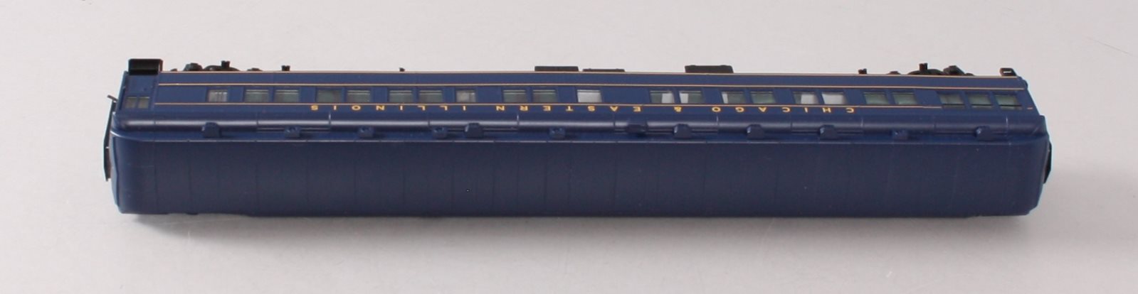 Walthers 932-10465 HO Scale Chicago & Eastern Illinois Passenger Car LN/Box