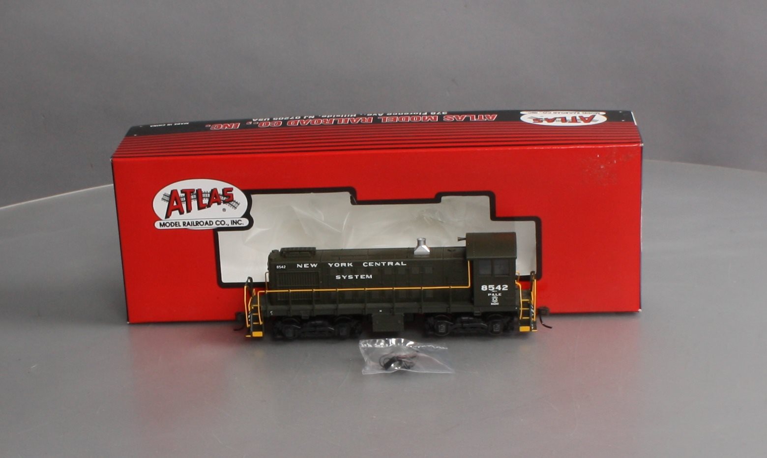 Atlas 10000036 HO S-2 NYC/P&LE #8542