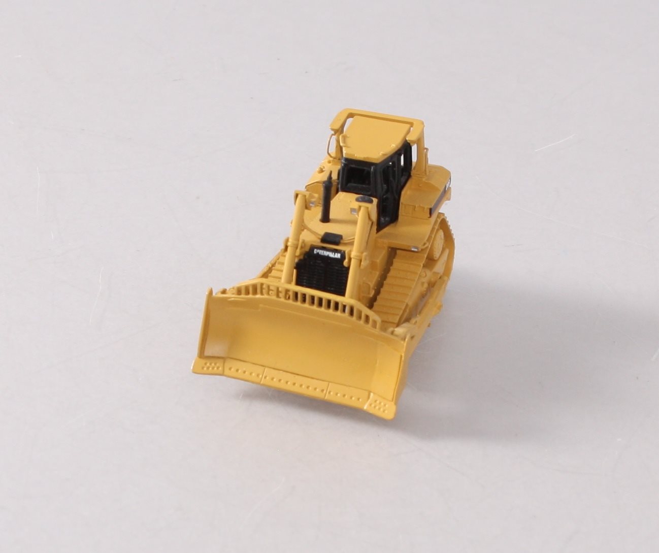 Classic Construction Models BRASS 1:87 Scale Caterpillar D8R Track-Type Tractor LN/Box