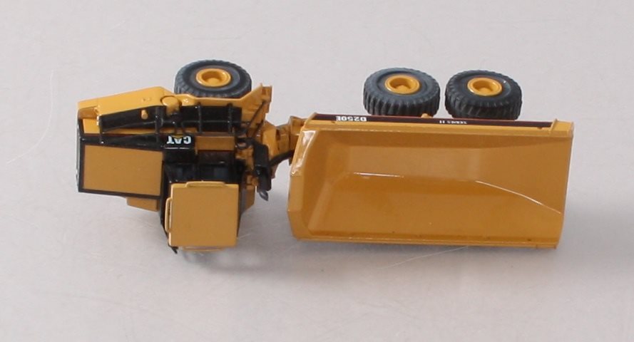 Classic Construction Models BRASS 1:87 Scale CAT D250E II Articulated Truck LN/Box