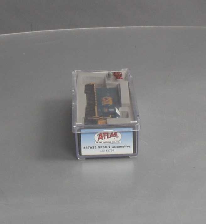 Atlas 47633 N Scale CSX Transportation GP38-2 Diesel Locomotive #2759