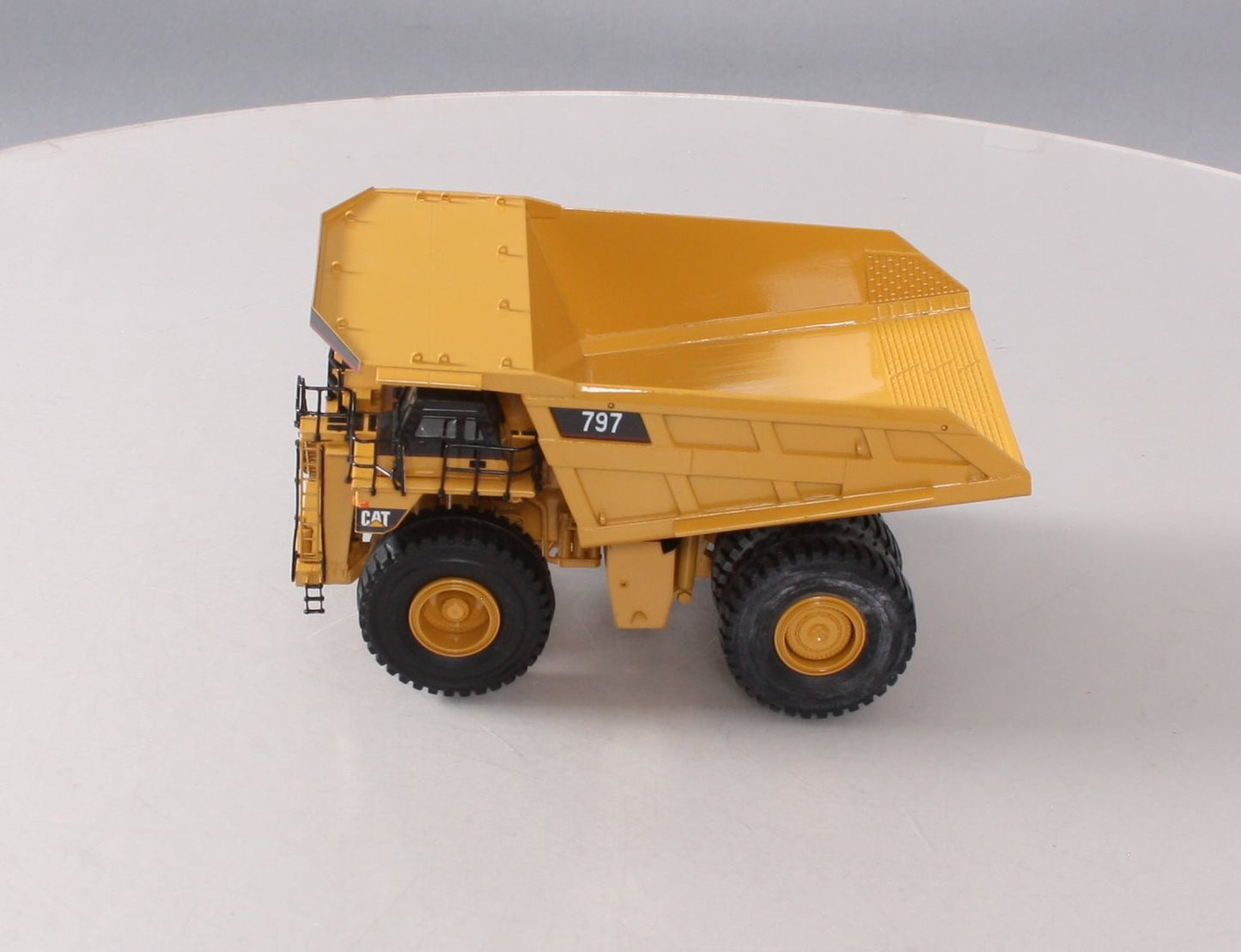 CCM 797 1:87 Scale Brass CAT Mining Truck LN/Box