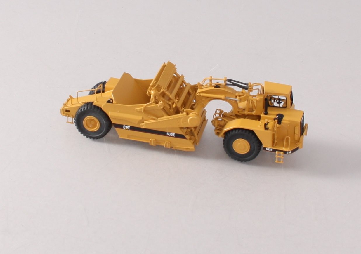 Classic Construction Models BRASS 1:87 Scale Caterpillar 633E Scraper LN/Box