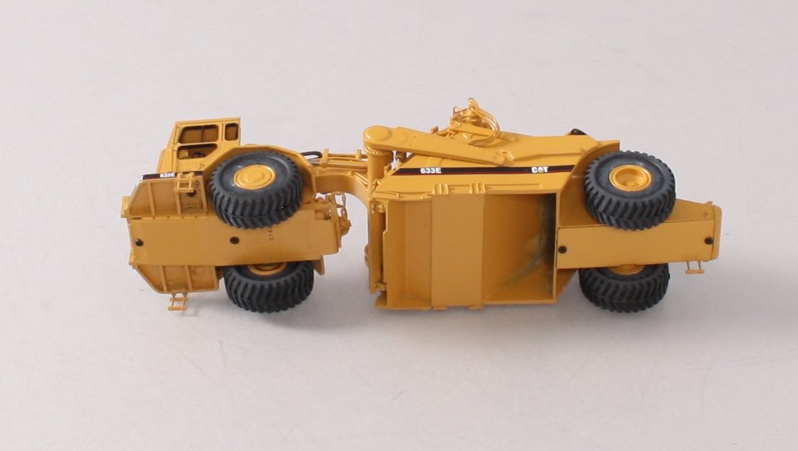Classic Construction Models BRASS 1:87 Scale Caterpillar 633E Scraper LN/Box