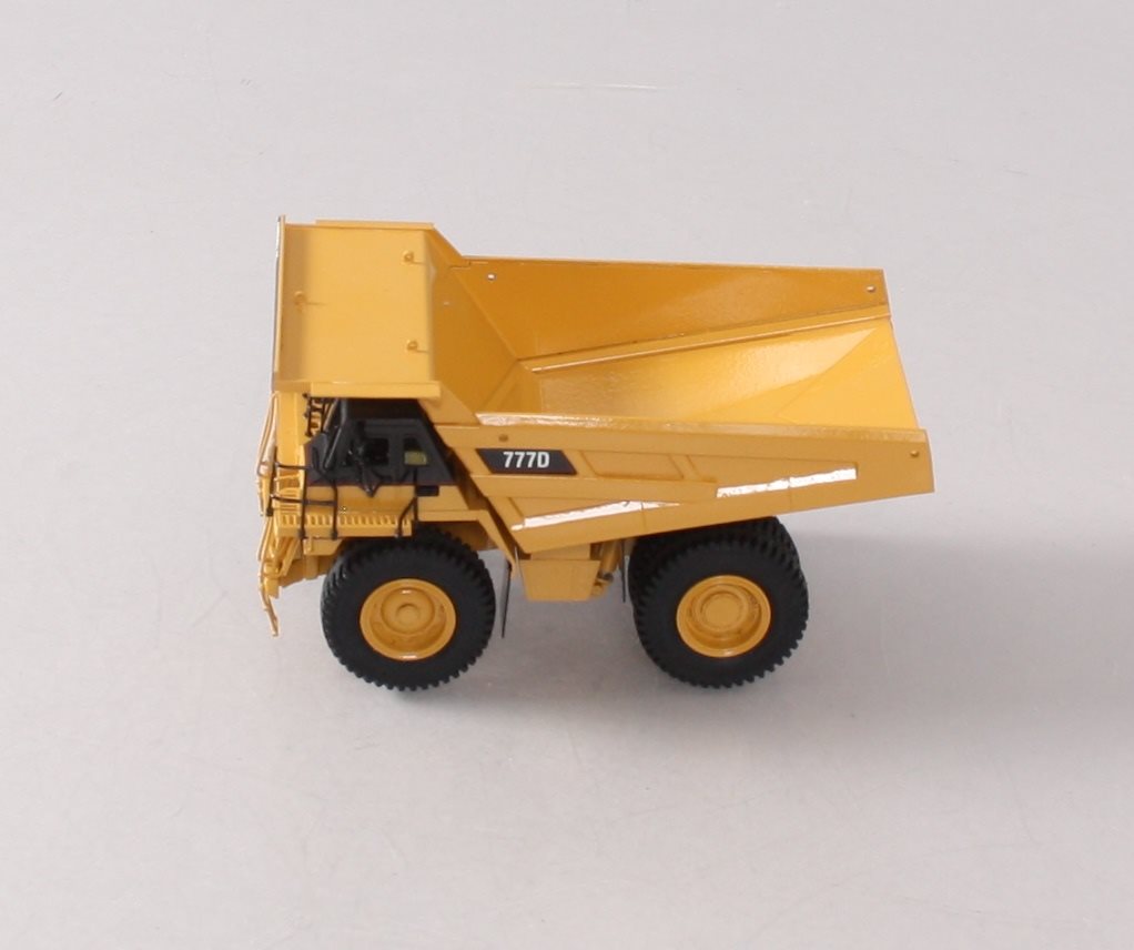 Classic Construction Models BRASS 1:87 Scale Caterpillar 777D Off-Highway Truck LN/Box