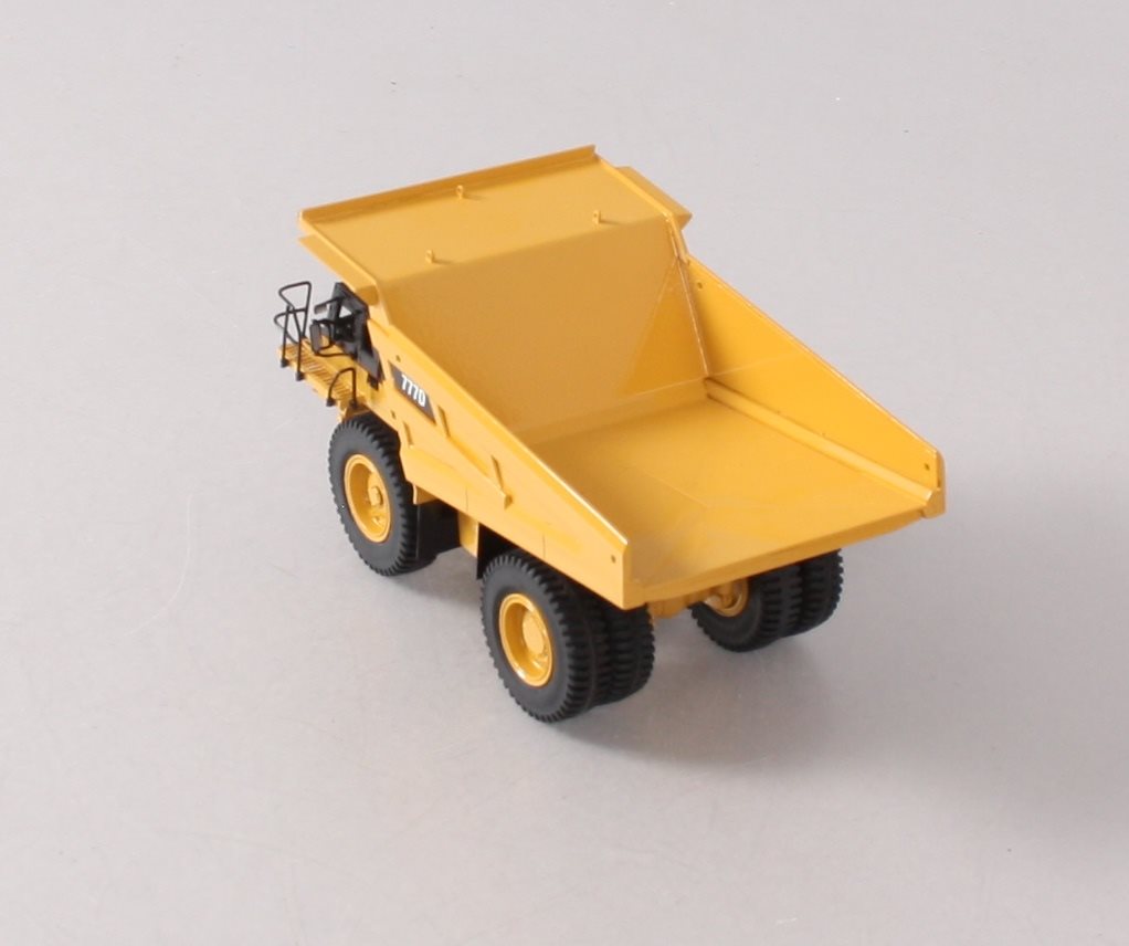 Classic Construction Models BRASS 1:87 Scale Caterpillar 777D Off-Highway Truck LN/Box