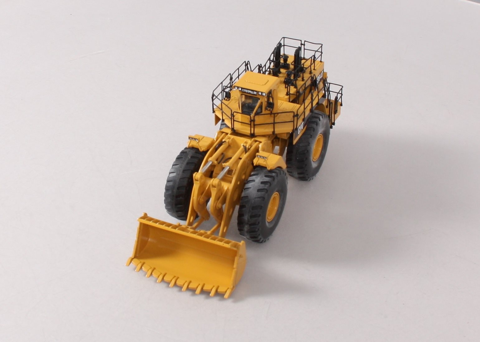 CCM 1:87 Scale BRASS CAT 994D Wheel Loader NIB