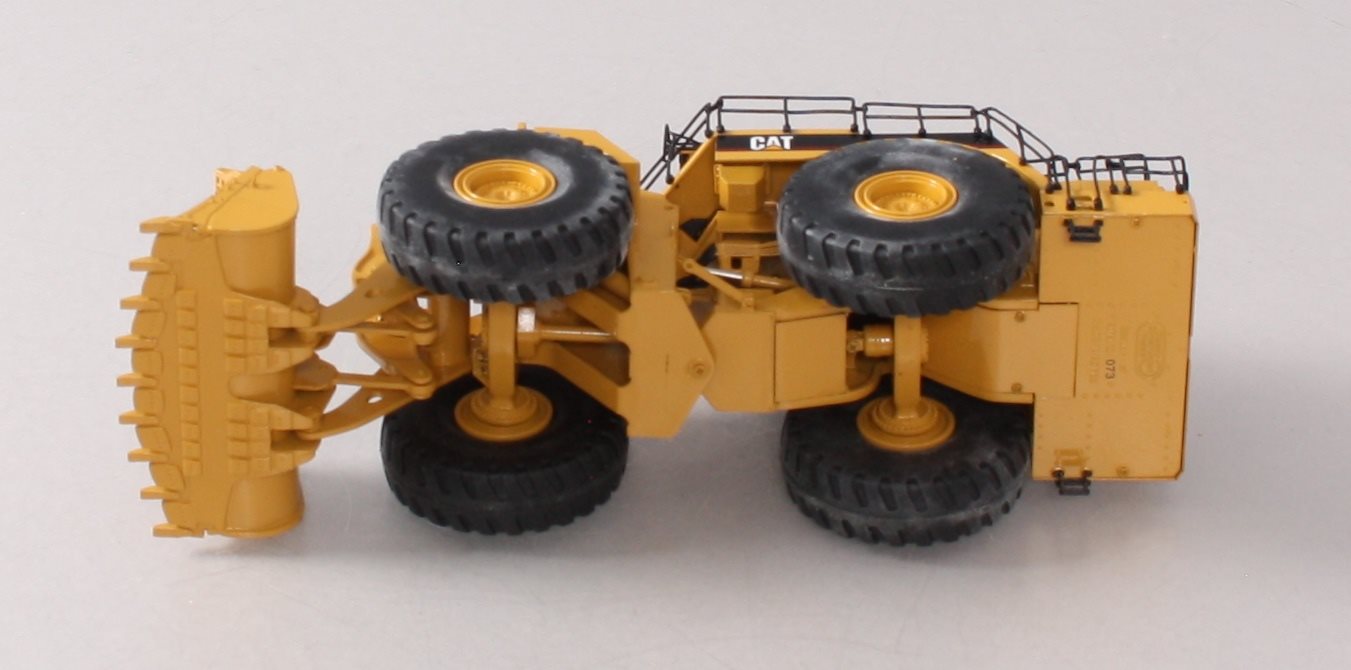 CCM 1:87 Scale BRASS CAT 994D Wheel Loader NIB