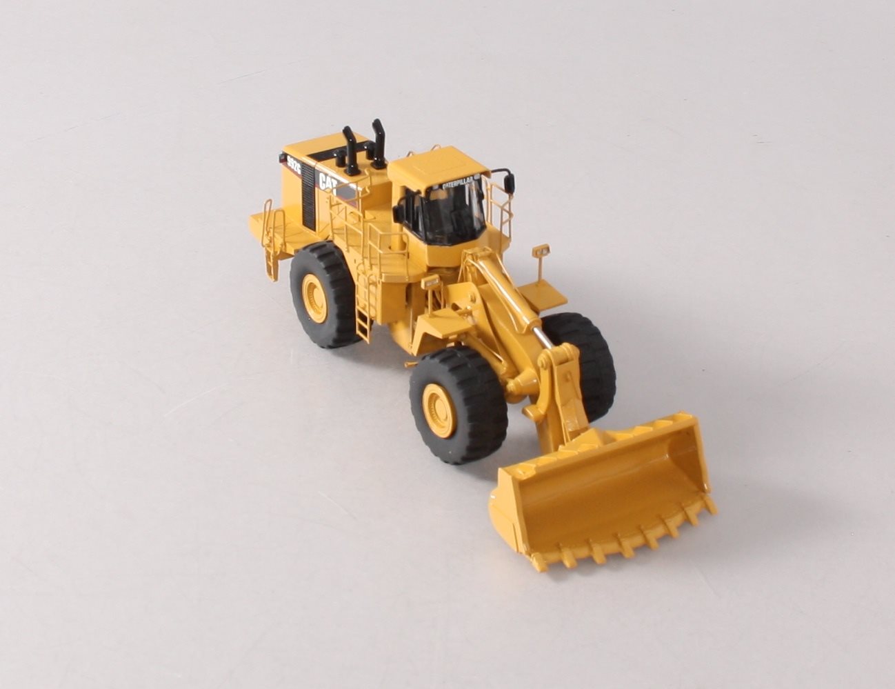 Classic Construction Models BRASS 1:87 Scale Caterpillar 992G Wheel Loader LN/Box