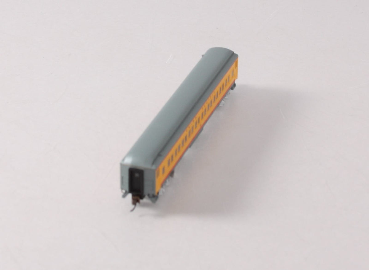 Bachmann 13755 N Union Pacific 72' Heavyweight Coach with Lighted Interior LN/Box