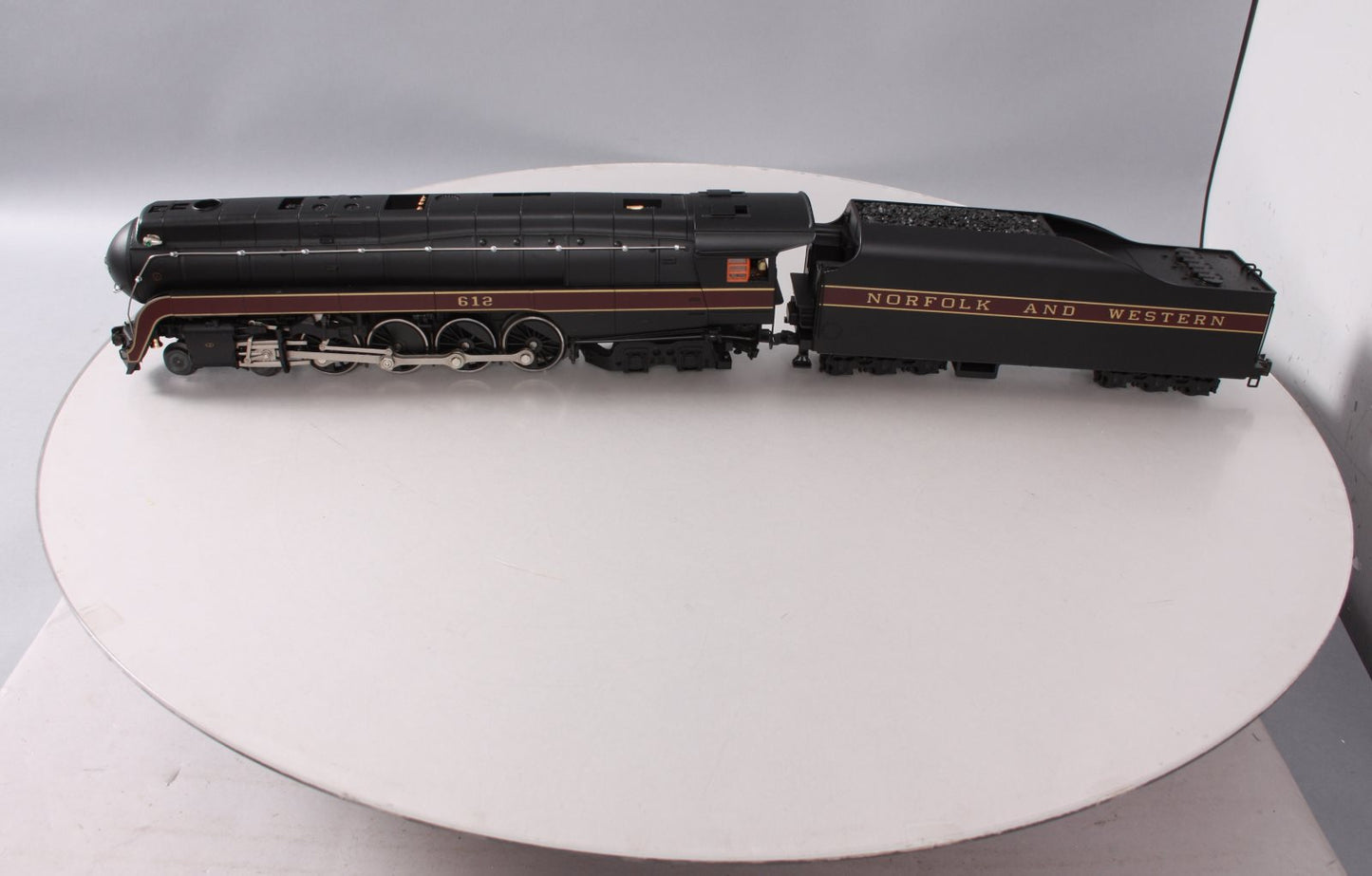 Lionel 6-11414 O Norfolk & Western J-Class 4-8-4 Legacy Steam Loco & Tender #612