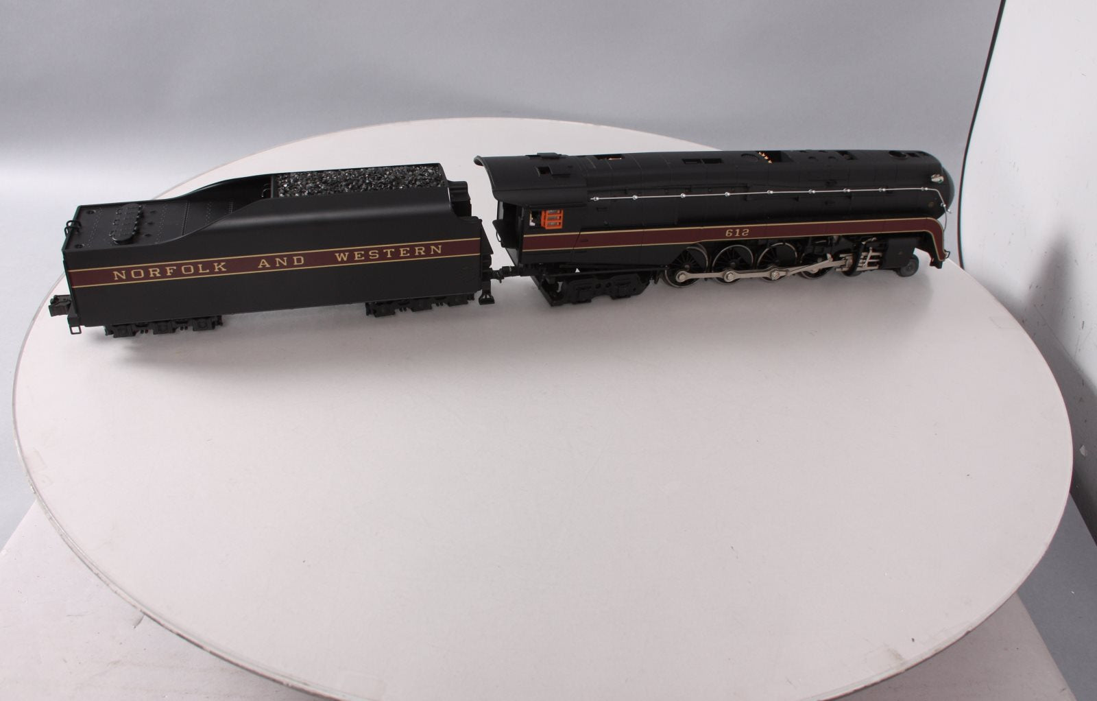 Lionel 6-11414 O Norfolk & Western J-Class 4-8-4 Legacy Steam Loco & Tender #612