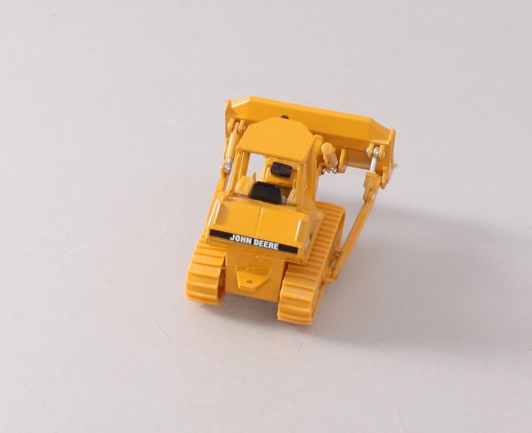 Ertl 5261 1:50 Scale John Deere Replica 850C Crawler Dozer NIB