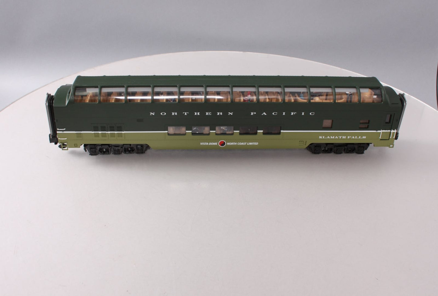 MTH 20-67238 O Gauge Northern Pacific 70' Full Vista Dome Passenger Car
