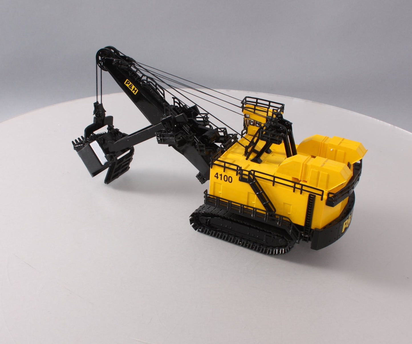 Brookfield Collecttors Guild 1:87 Scale P&H Model 4100 Electric Mining Shovel NIB