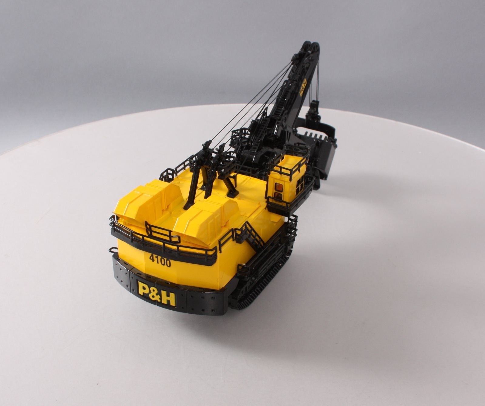 Brookfield Collecttors Guild 1:87 Scale P&H Model 4100 Electric Mining Shovel NIB