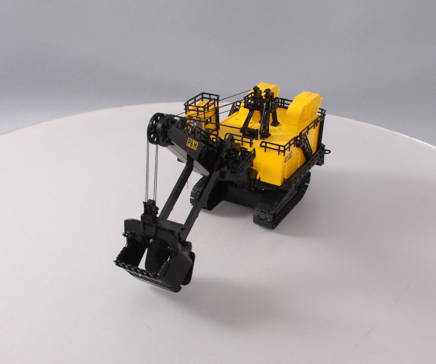 Brookfield Collecttors Guild 1:87 Scale P&H Model 4100 Electric Mining Shovel NIB