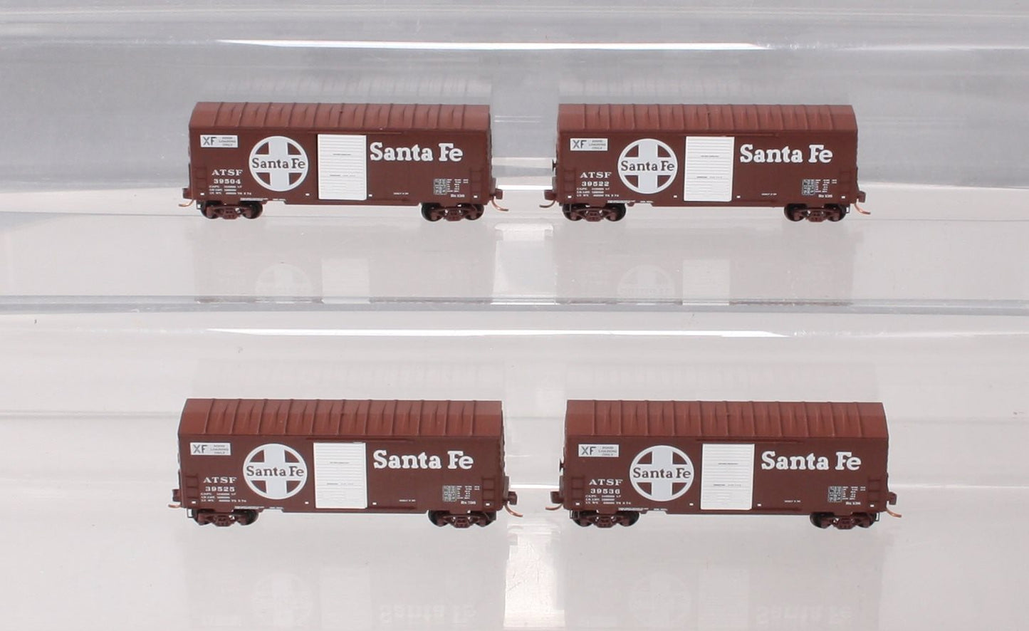 Micro-Trains 99300102 N ATSF 40' Standard PS-1 Single Door Boxcar (Set of 4) LN/Box