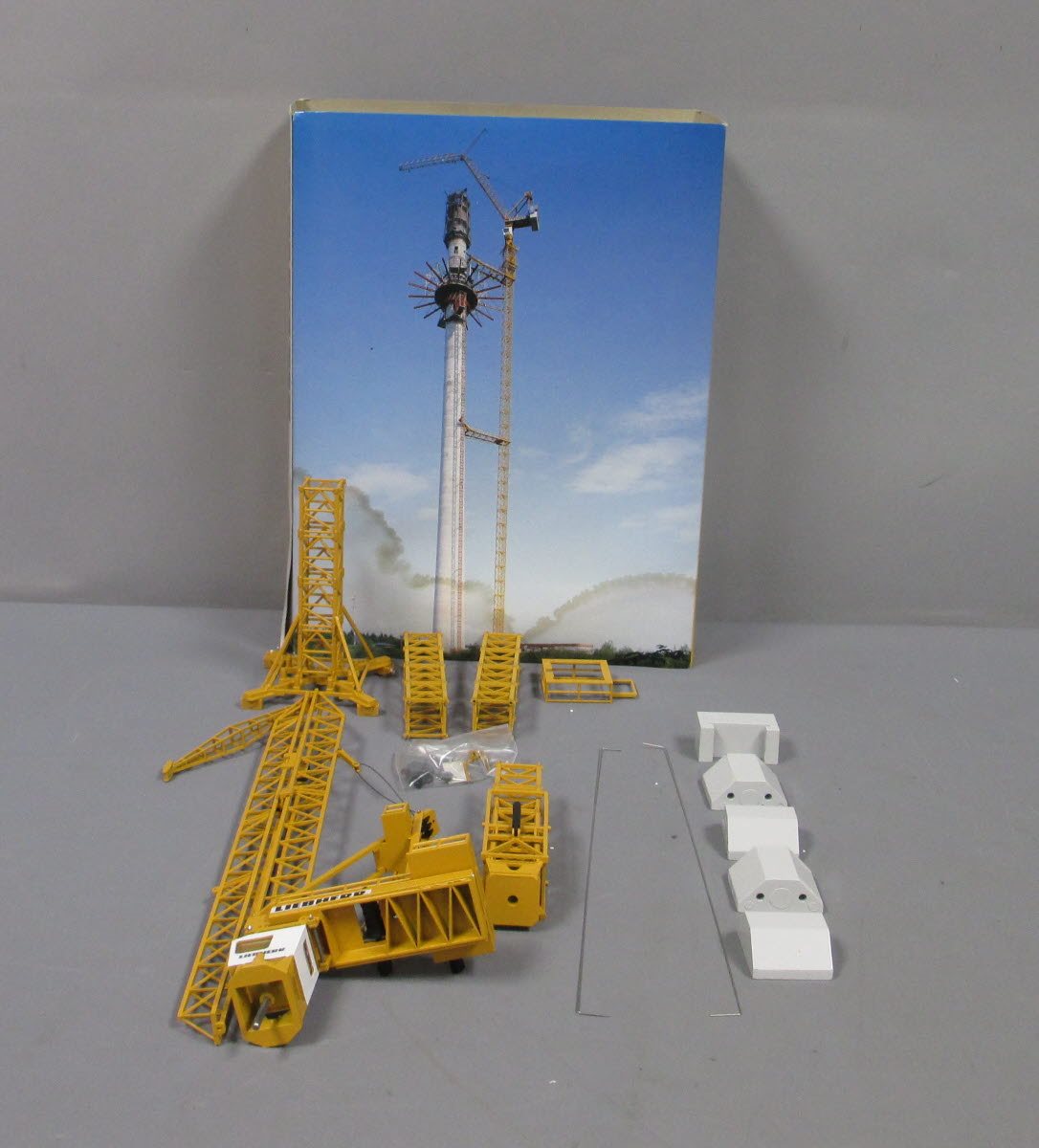Conrad 1:87 Scale Die-Cast Liebherr Die HC-K Crane LN/Box