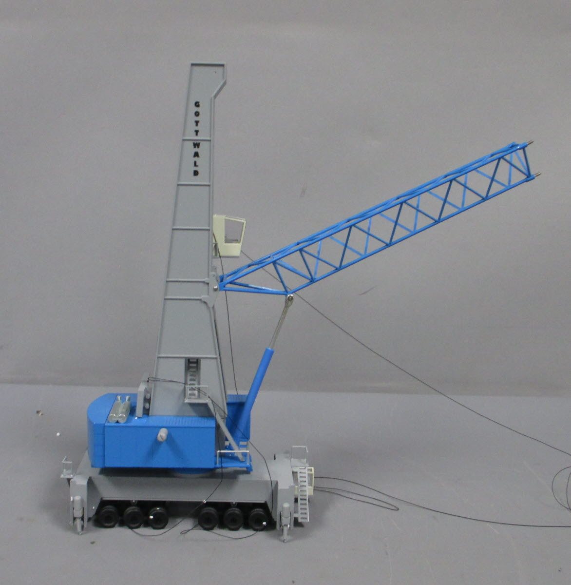 Conrad 2112 1:100 Diecast Gottwald HMK 280 Harbor crane LN/Box